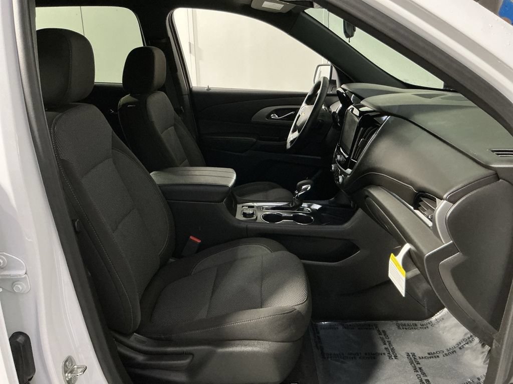 Used 2023 Chevrolet Traverse LT AWD/4WD image 27