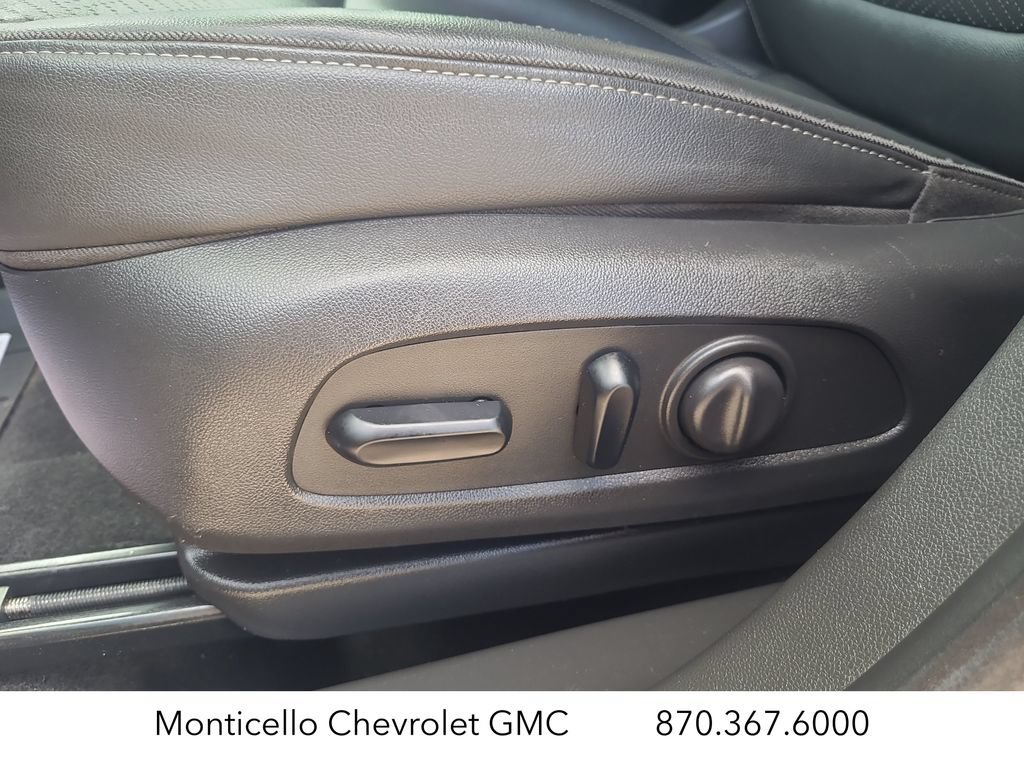 Certified 2022 Buick Encore GX Essence w/ Experience Buick Package FWD image 15