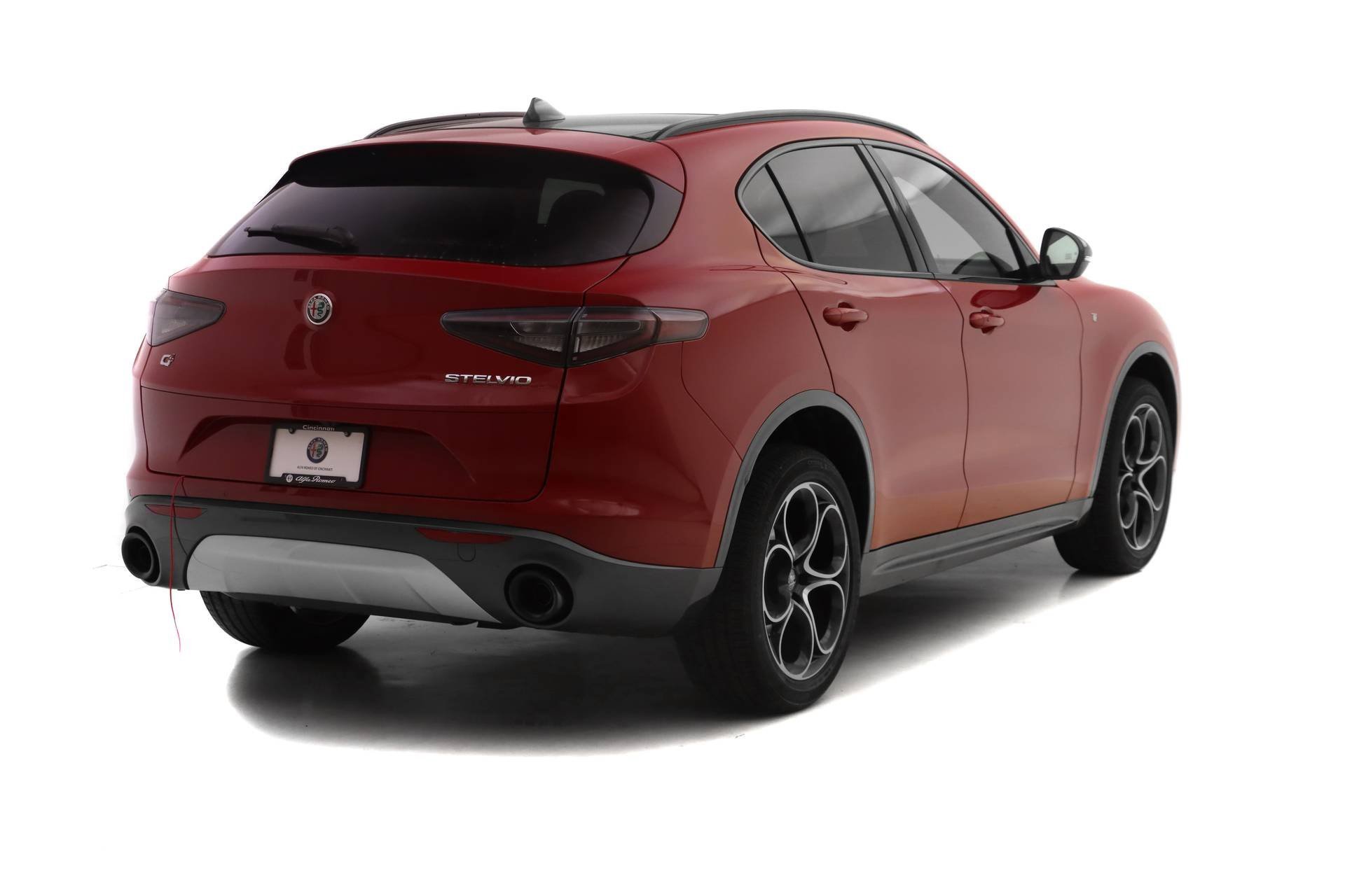 New 2024 Alfa Romeo Stelvio Ti image 5