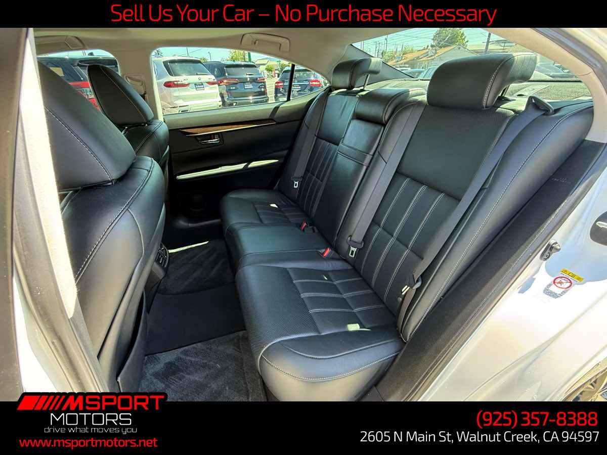 Used 2016 Lexus ES 350 w/ Luxury Package w/Wood Trim FWD image 6