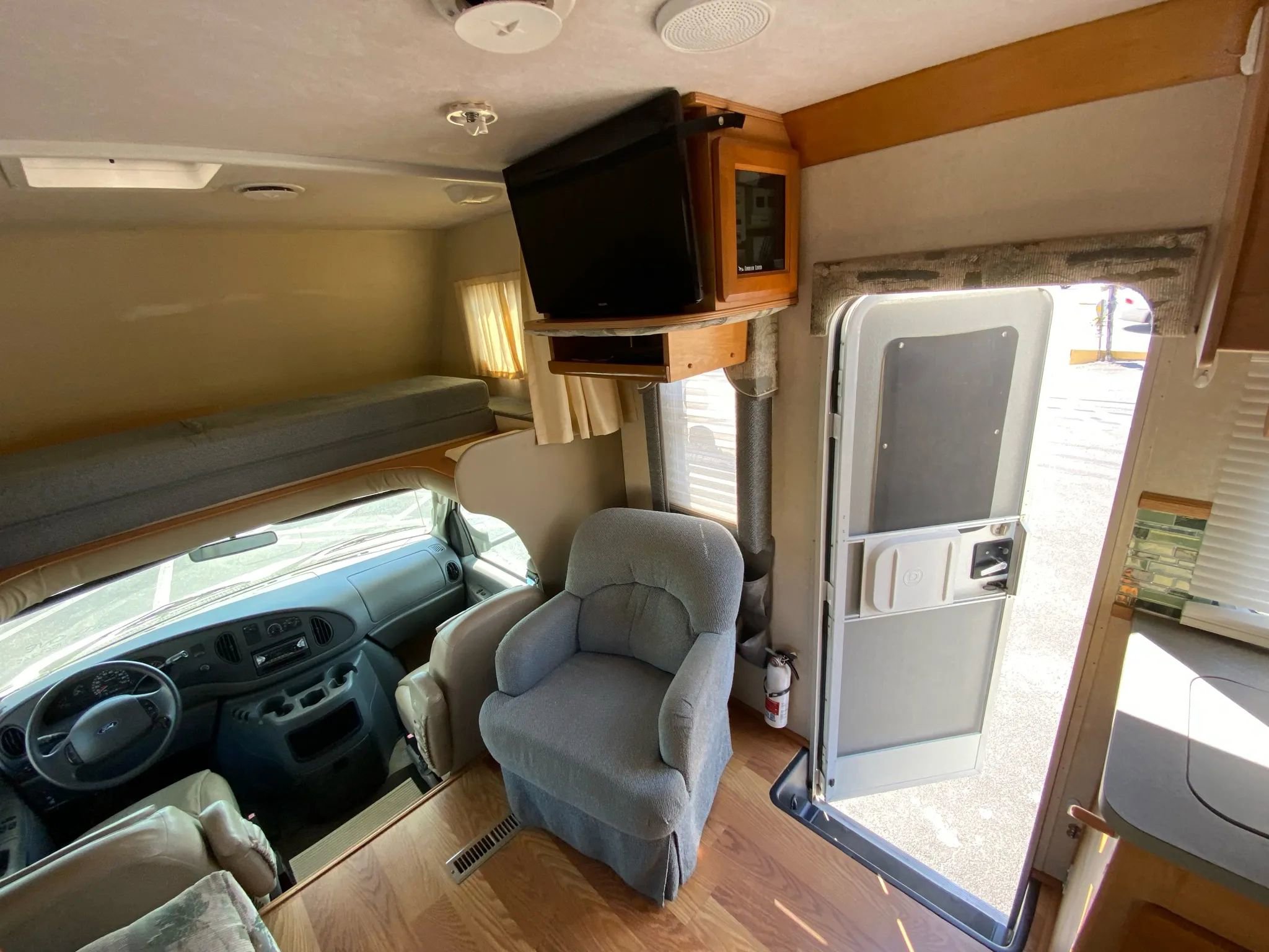 Used 2003 Ford E-450 and Econoline 450 image 29