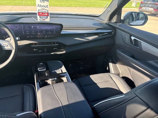Used 2026 Buick Enclave Preferred AWD/4WD image 28
