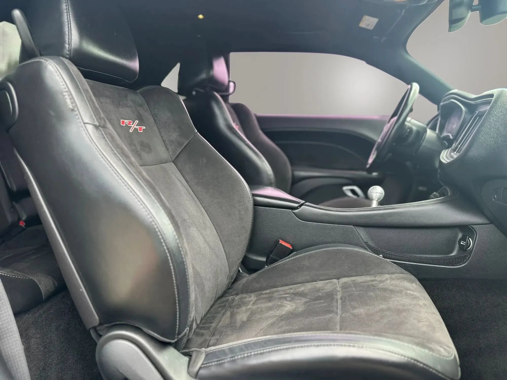 Used 2015 Dodge Challenger R/T Scat Pack w/ Leather Interior Group RWD image 12