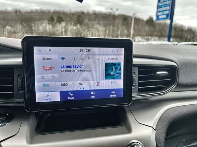 Used 2022 Ford Explorer XLT image 14