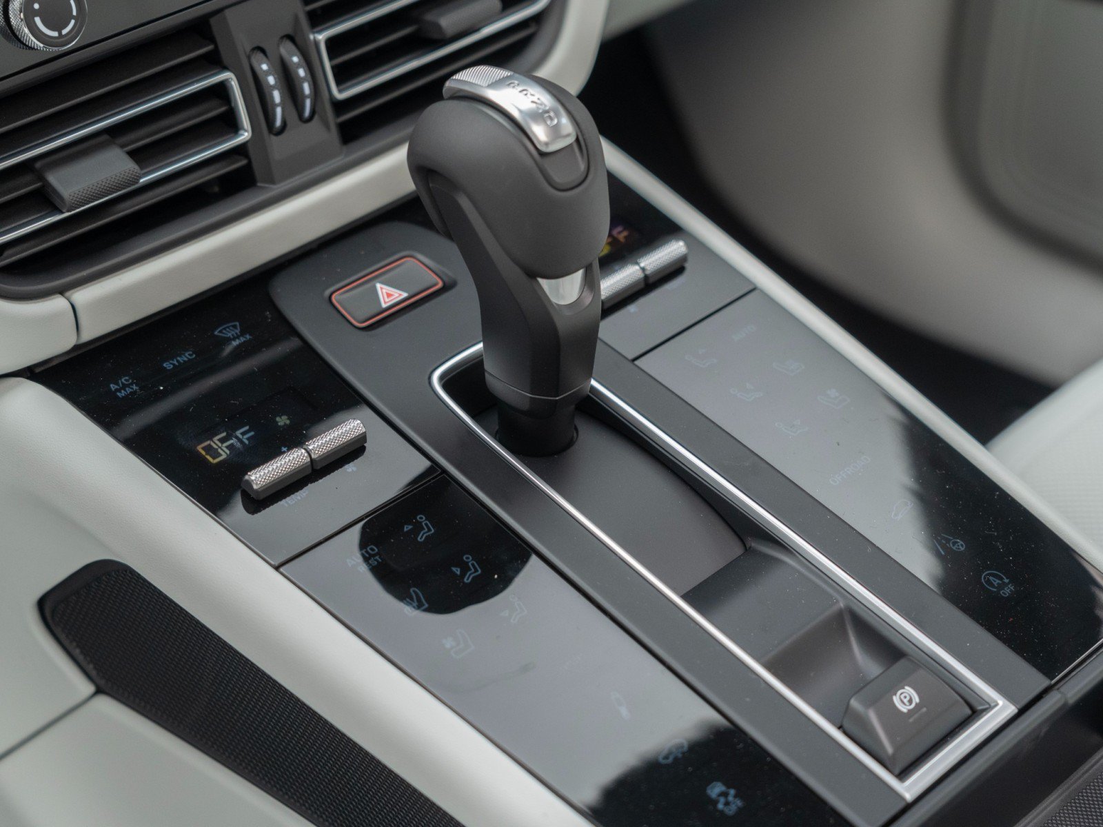 New 2026 Porsche Macan S AWD/4WD image 27