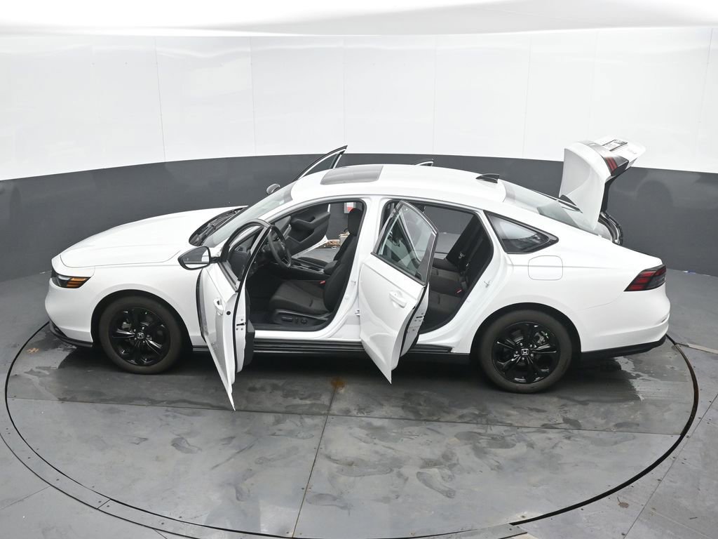 Used 2025 Honda Accord SE image 46