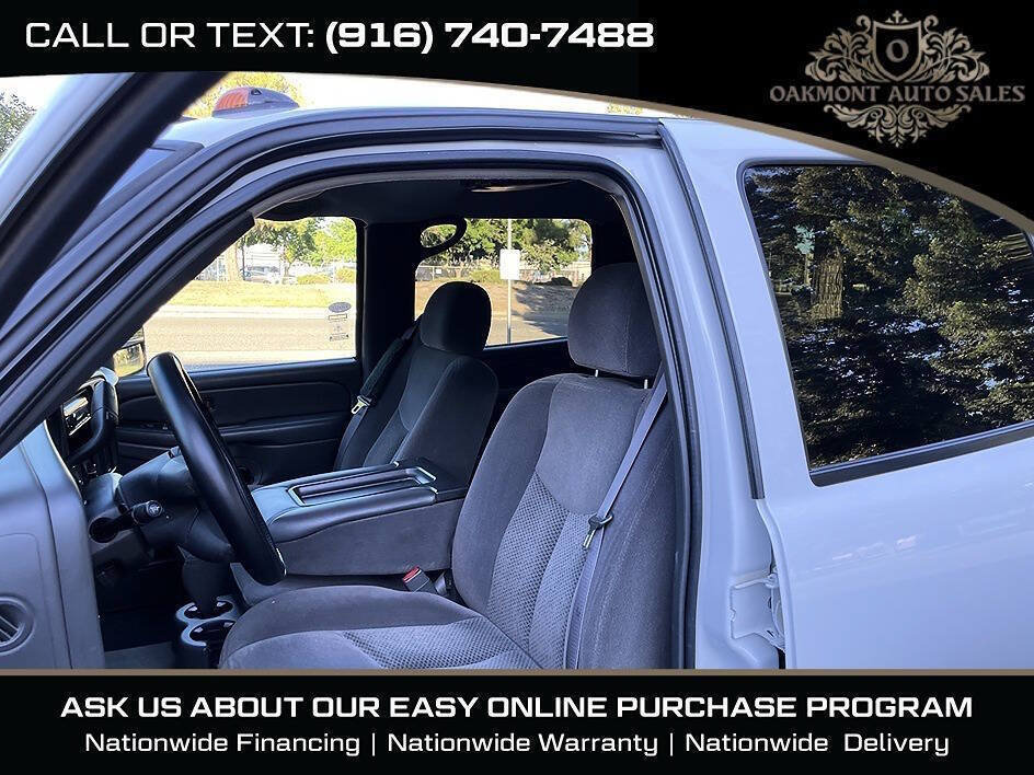 Used 2006 Chevrolet Silverado 3500 LT w/ Heavy-Duty Power Package AWD/4WD image 19