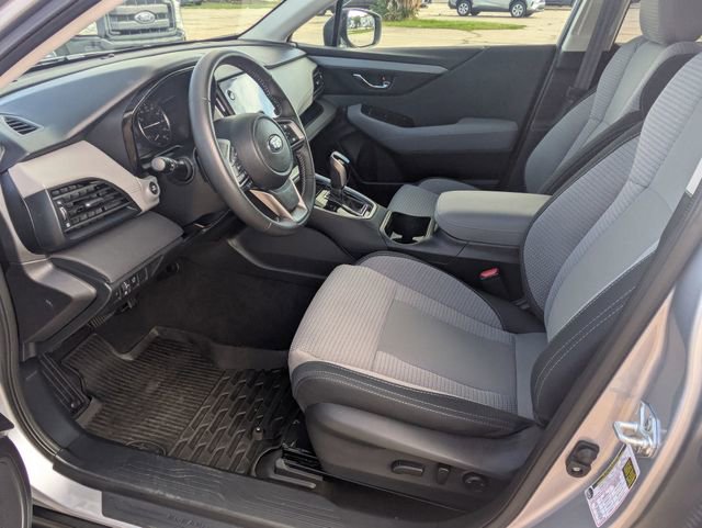Used 2025 Subaru Outback Premium image 12