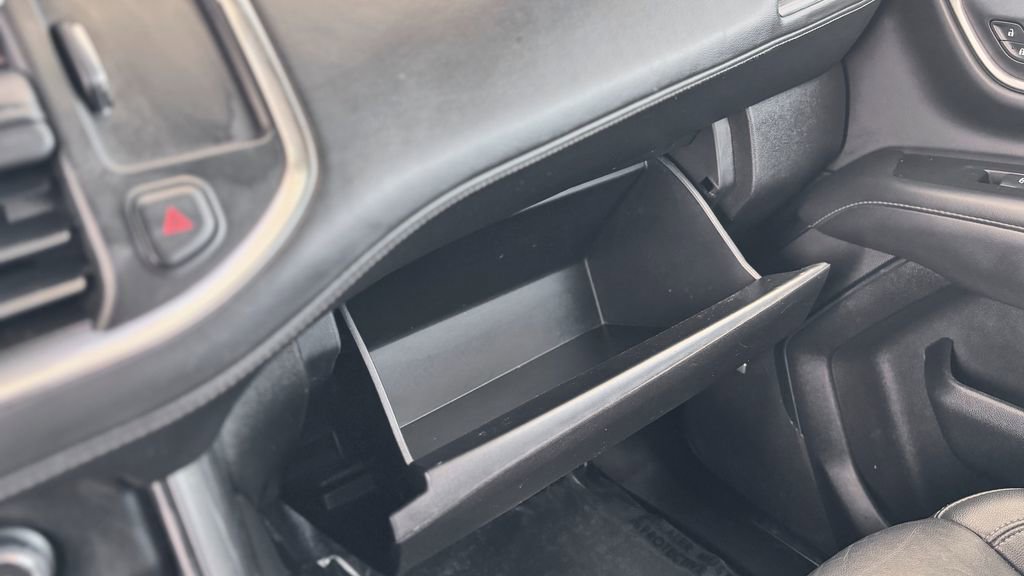 Used 2022 Chevrolet Suburban Z71 w/ Z71 Off-Road Package image 29