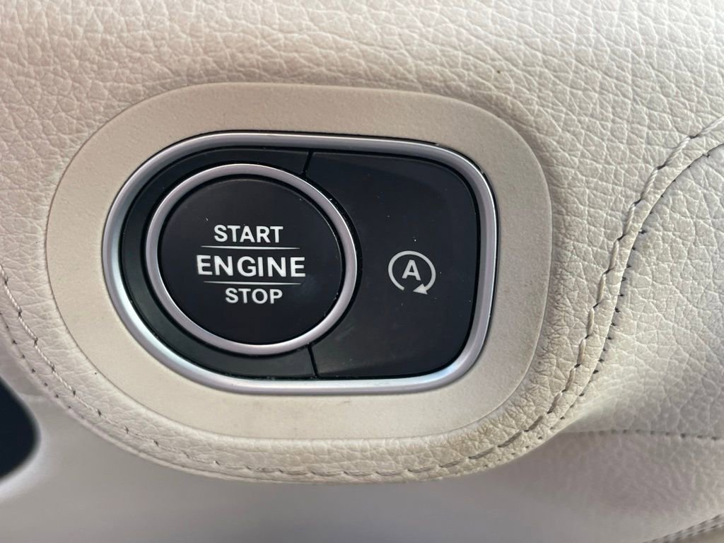 Used 2022 Mercedes-Benz GLS 450 4MATIC image 40