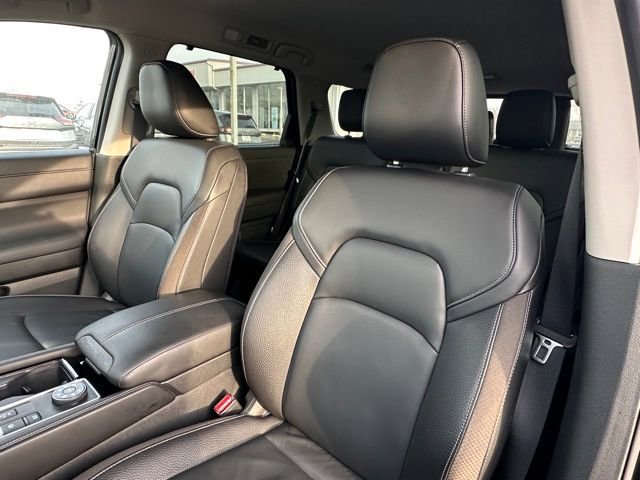 Certified 2025 Nissan Pathfinder SL image 24
