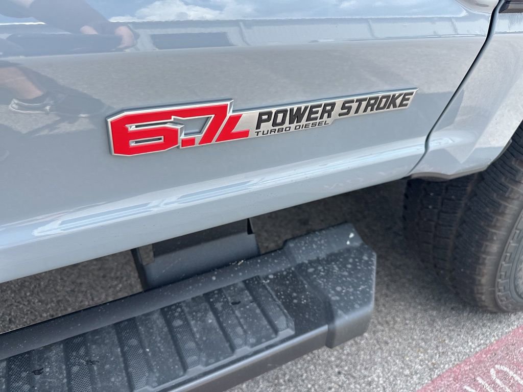 New 2026 Ford F250 Lariat w/ Black Appearance Package image 47