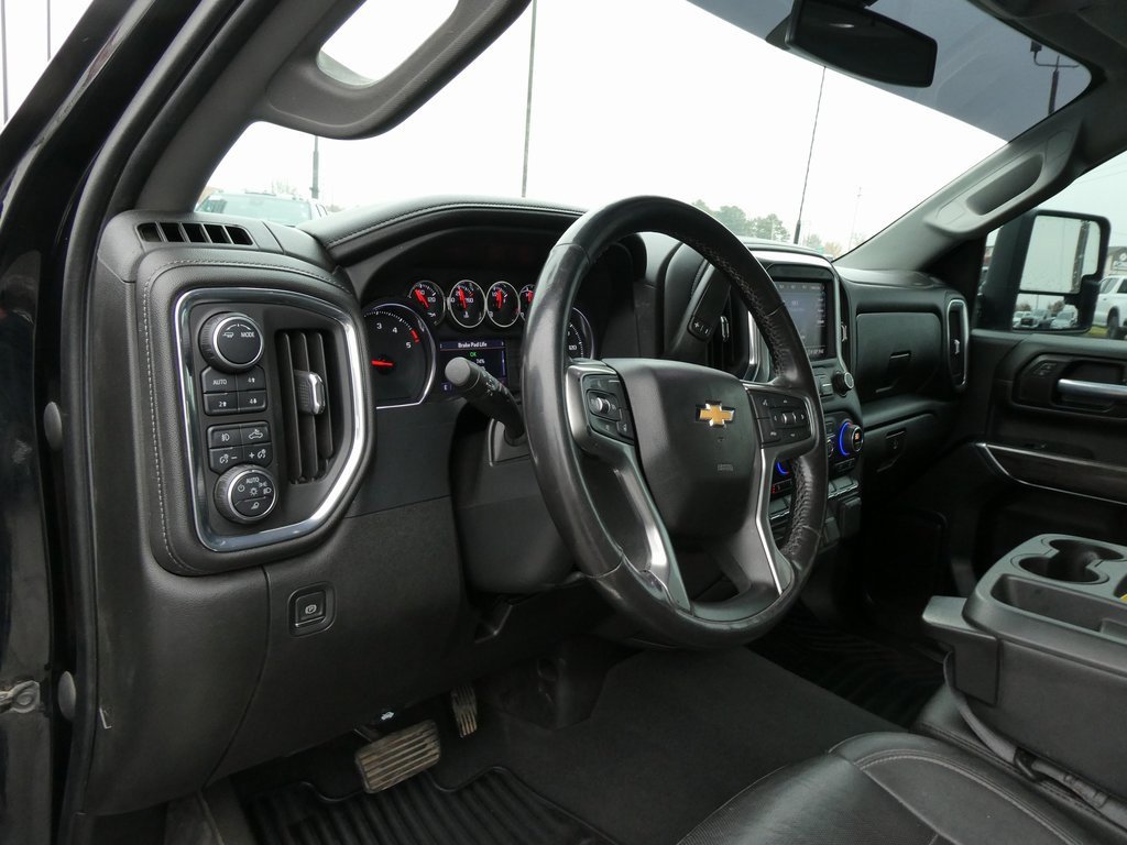 Used 2021 Chevrolet Silverado 3500 LTZ image 21