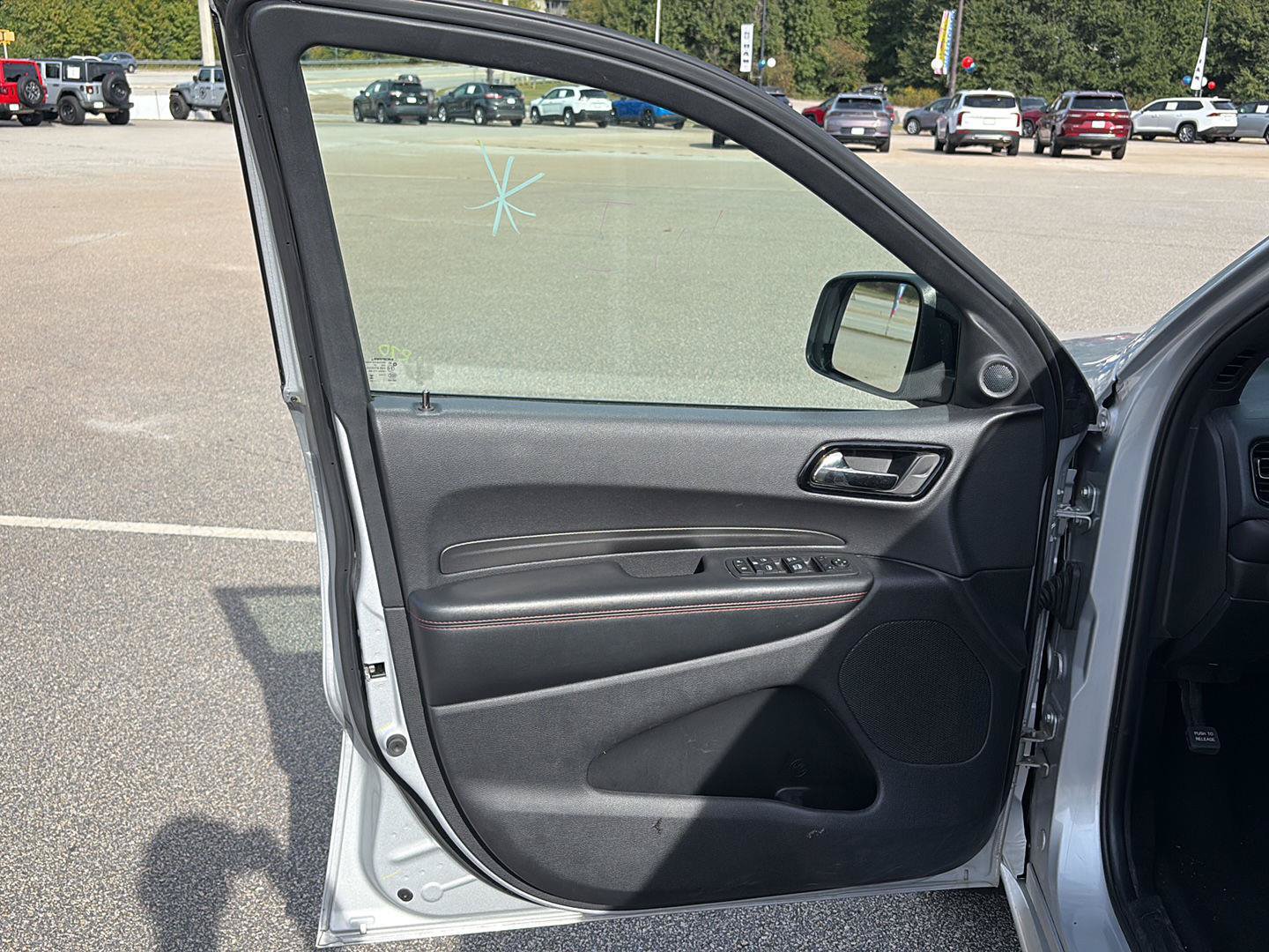 Used 2025 Dodge Durango GT AWD/4WD image 8