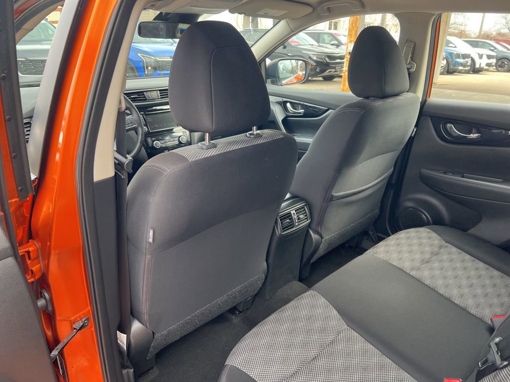 Used 2020 Nissan Rogue Sport SV w/ All-Weather Package image 9