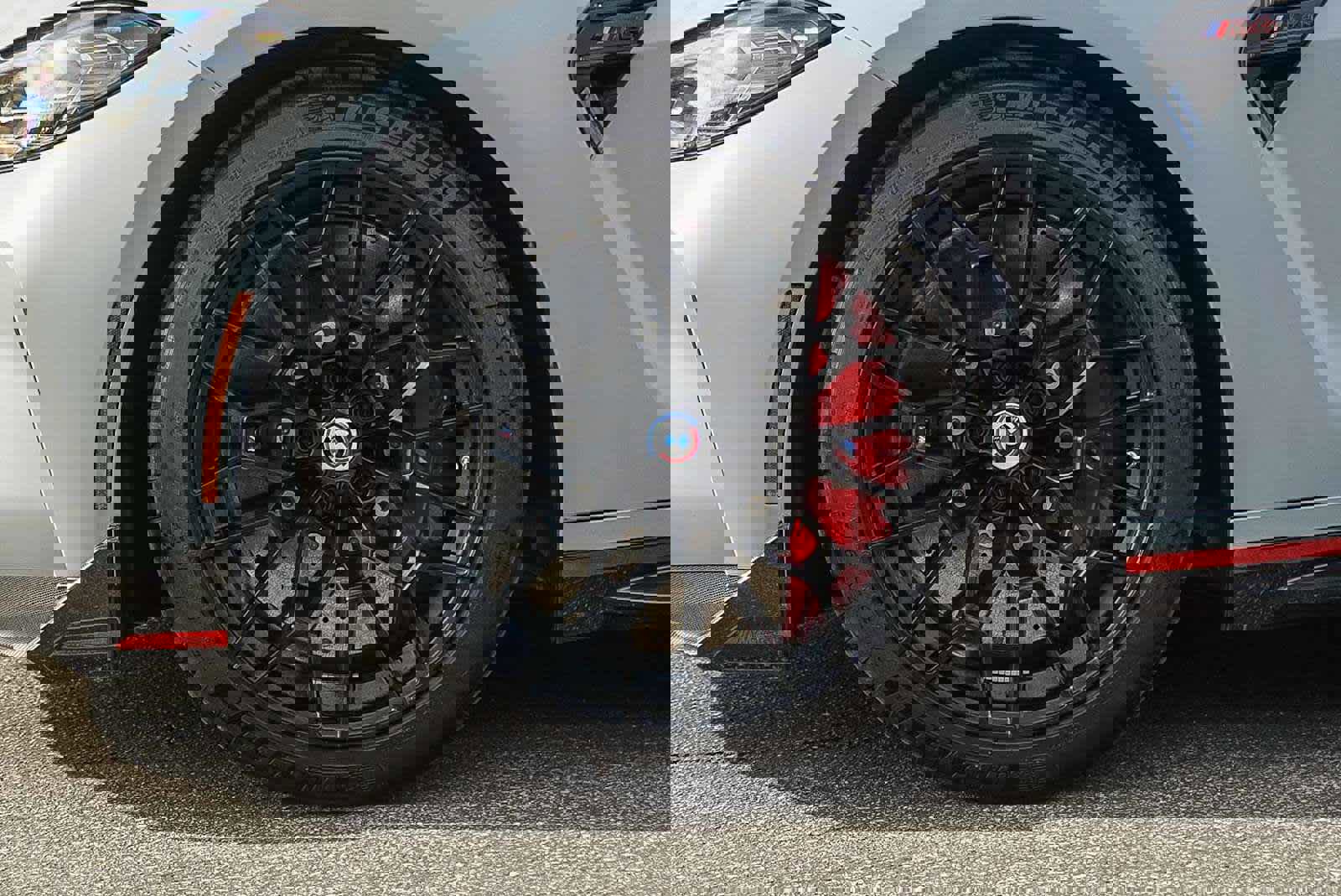 Used 2023 BMW M4 CSL image 9