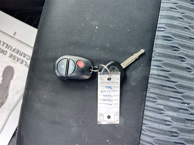 Used 2014 Toyota Tundra SR5 w/ SR5 Upgrade Package image 31