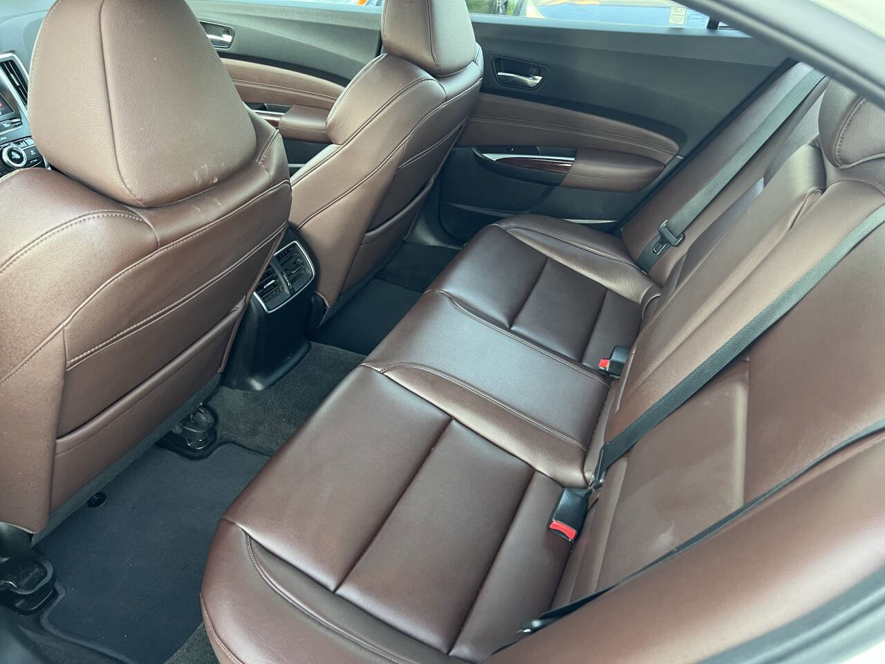 Used 2017 Acura TLX image 16