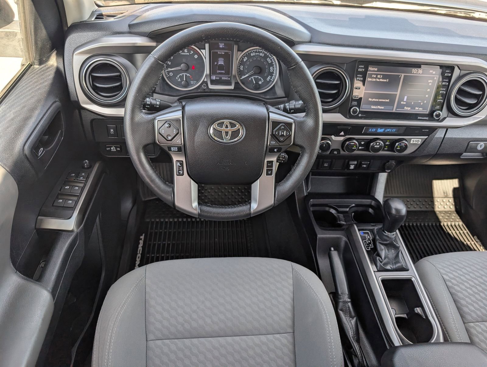 Used 2021 Toyota Tacoma SR5 w/ Blackout Package (TMS) image 17