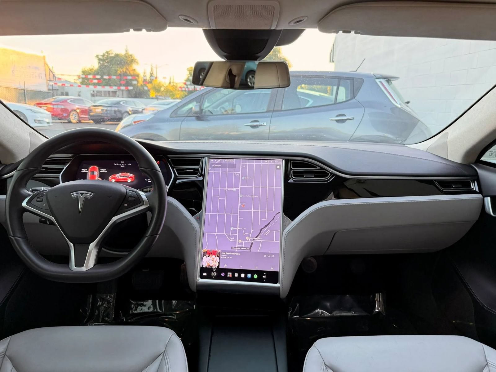 Used 2016 Tesla Model S 70 RWD image 10