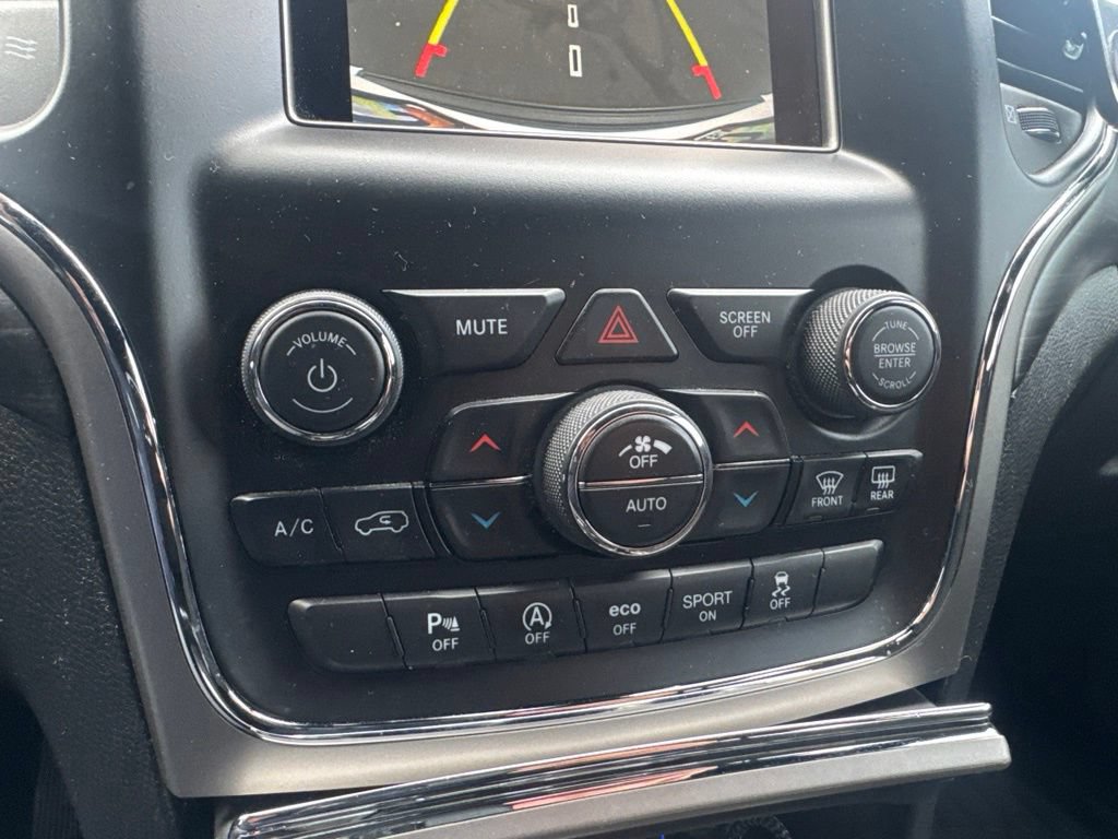 Used 2019 Jeep Grand Cherokee Laredo AWD/4WD image 19