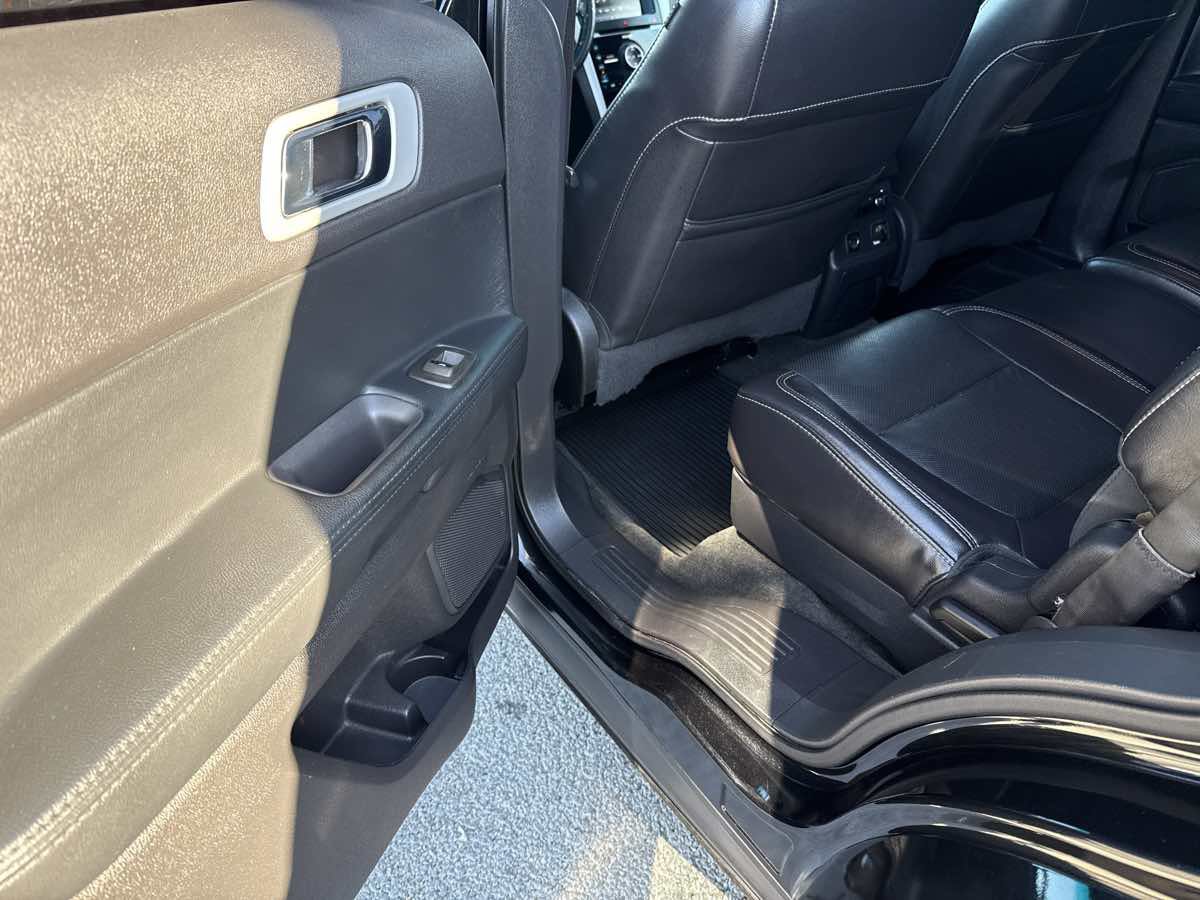 Used 2014 Ford Explorer Sport w/ Equipment Group 401A AWD/4WD image 11