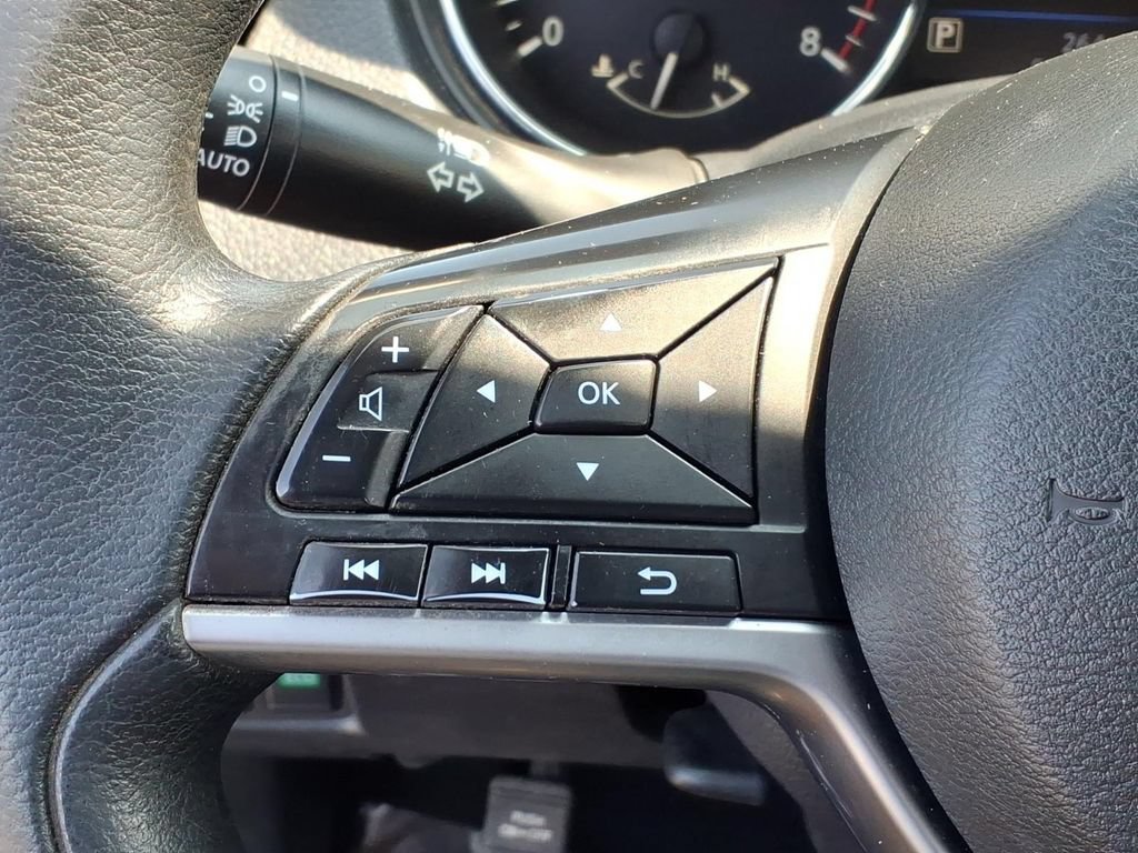 Used 2019 Nissan Rogue S AWD/4WD image 23