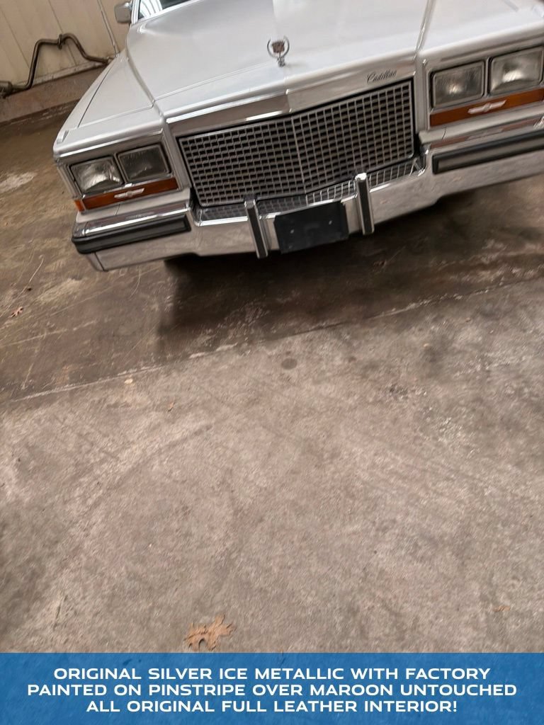 Used 1988 Cadillac Brougham RWD image 6