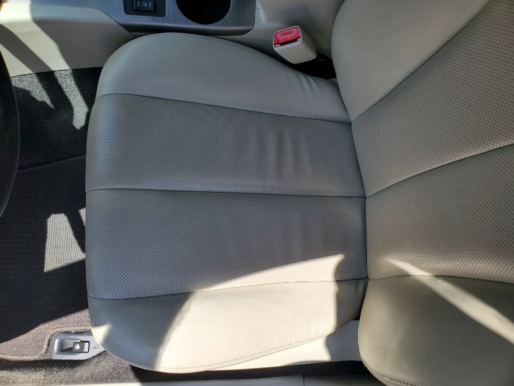 Used 2012 Subaru Outback 2.5i Limited w/ Moonroof Pkg AWD/4WD image 19