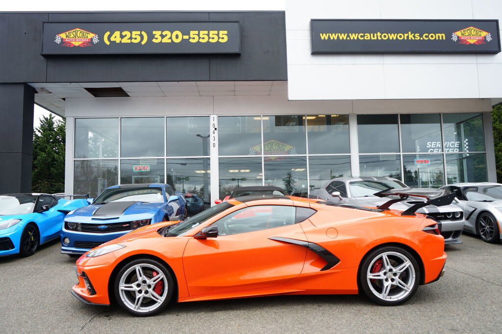 Used 2020 Chevrolet Corvette Stingray Premium Cpe w/ 3LT Preferred Equipment Group image 4