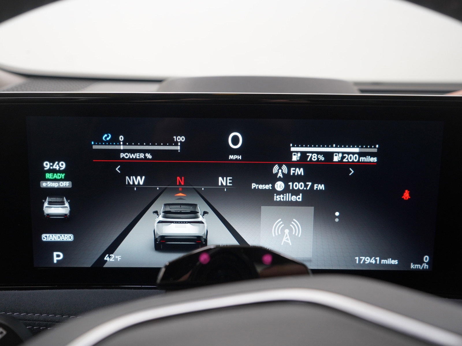 Used 2024 Nissan Ariya AWD image 29