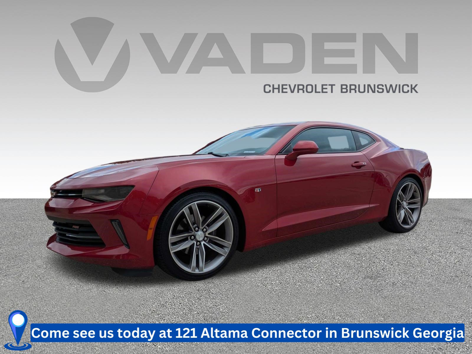Used 2018 Chevrolet Camaro LT RWD image 1