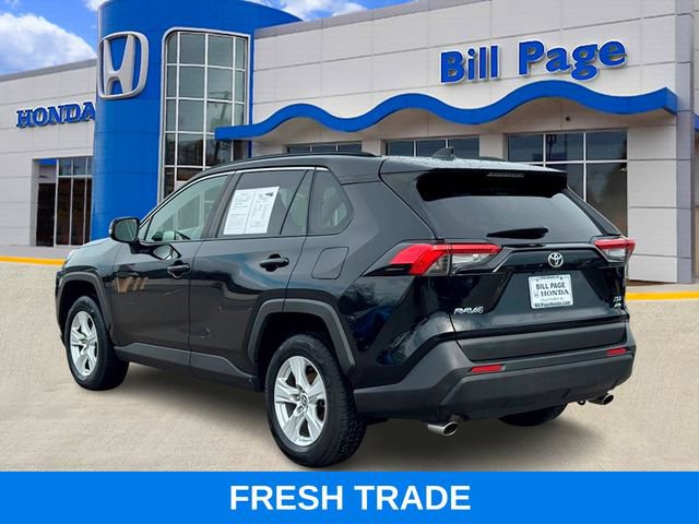 Used 2020 Toyota RAV4 XLE w/ All Weather Liner Package image 3