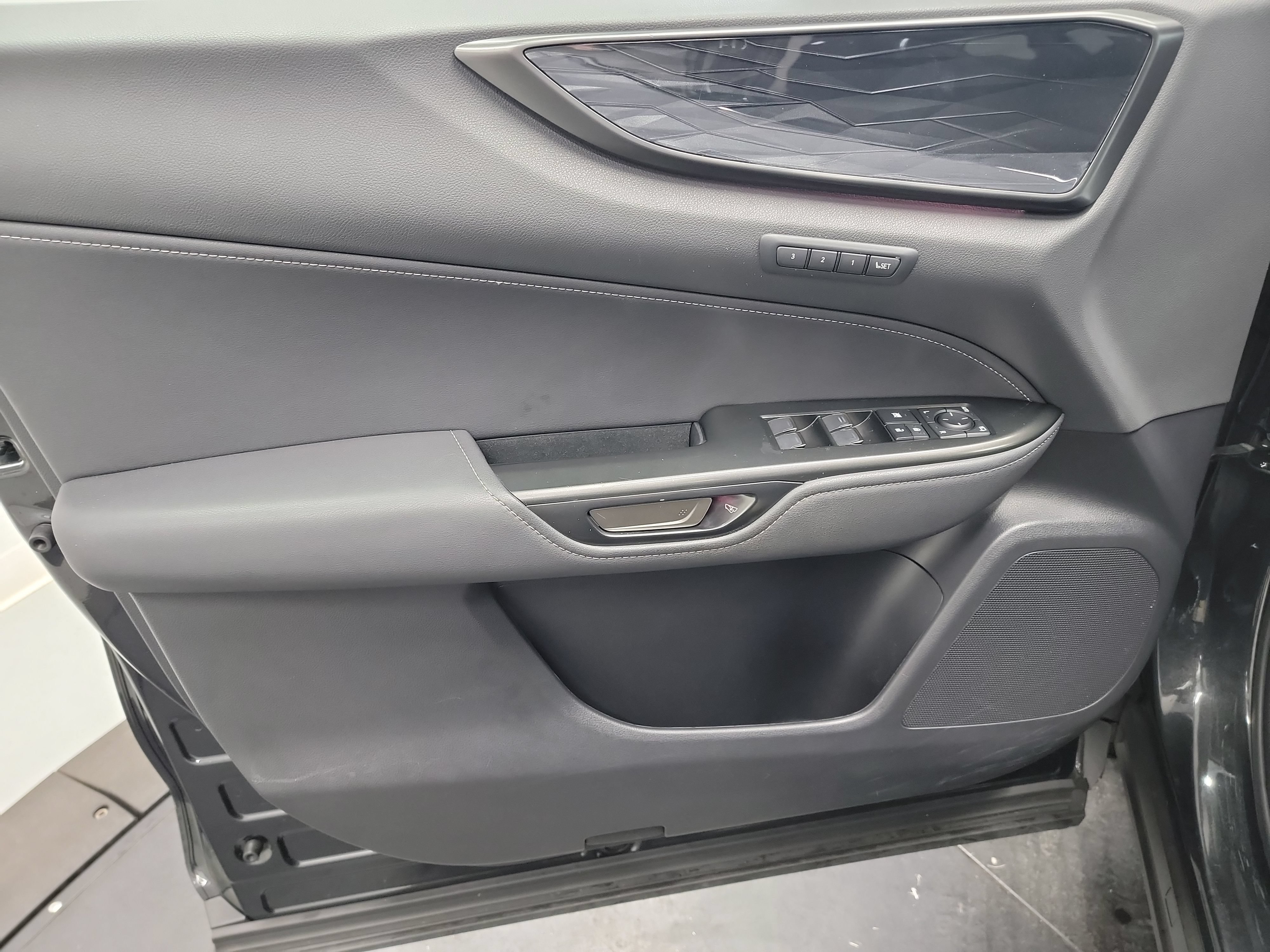 Used 2023 Lexus NX 350 AWD image 13