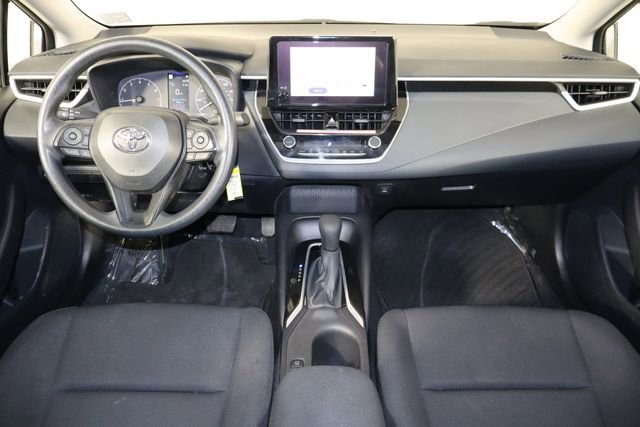Used 2025 Toyota Corolla LE image 14