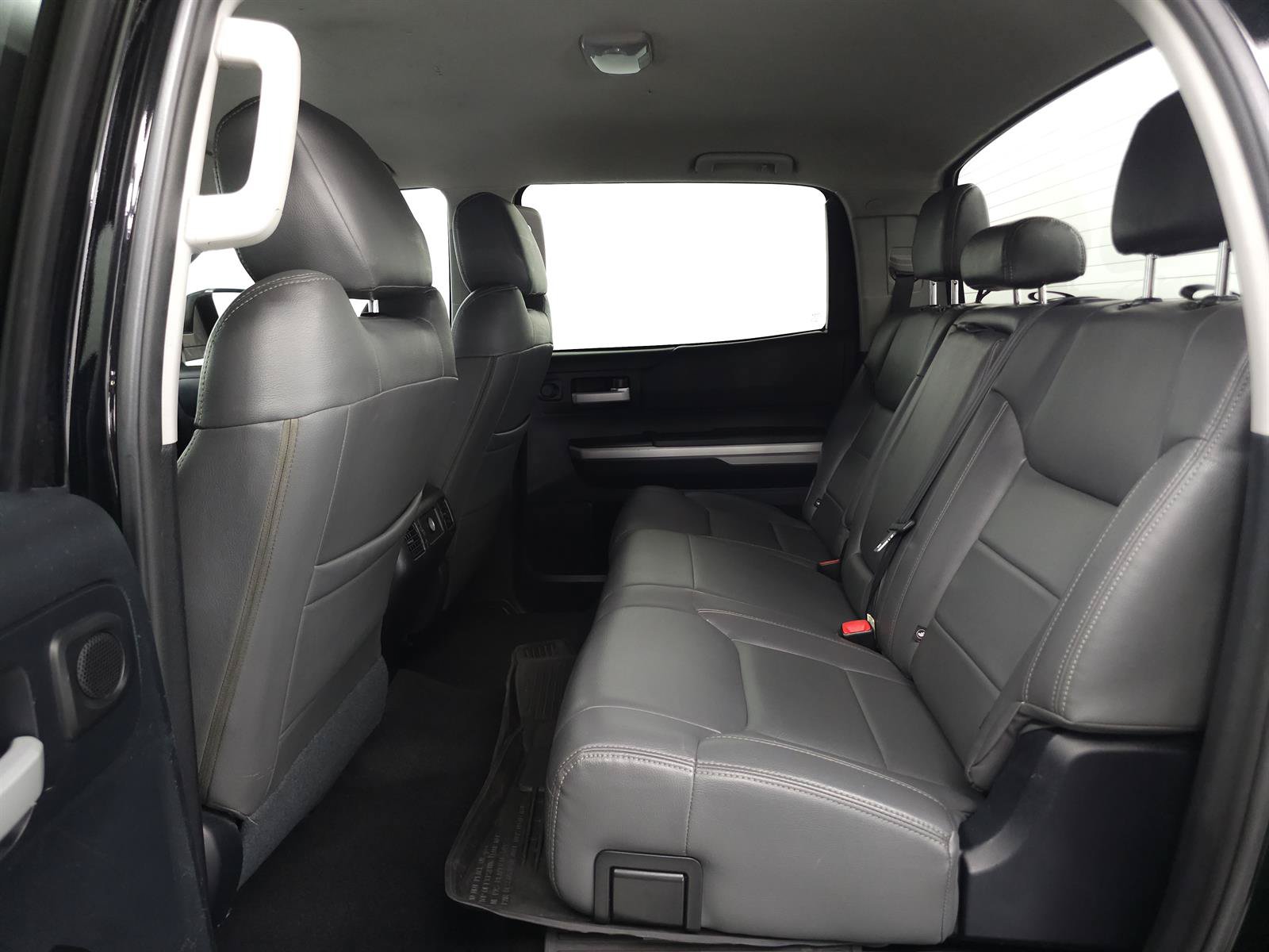 Used 2016 Toyota Tundra SR5 w/ SR5 Upgrade Package RWD image 5