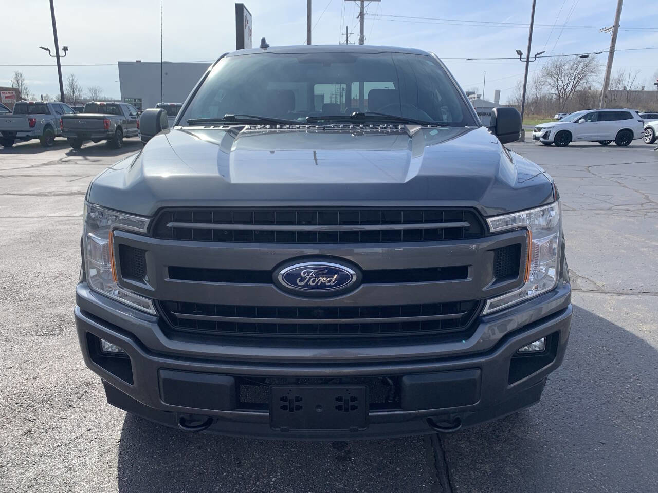 Used 2018 Ford F150 XLT w/ Equipment Group 302A Luxury image 3