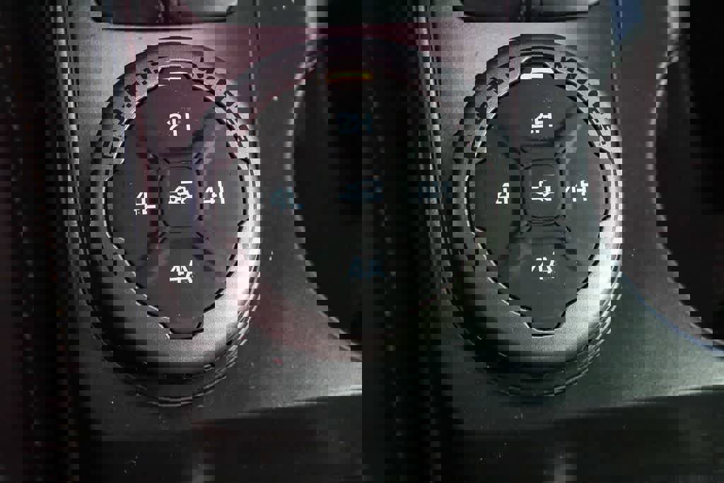 New 2025 Ford Bronco Badlands image 19