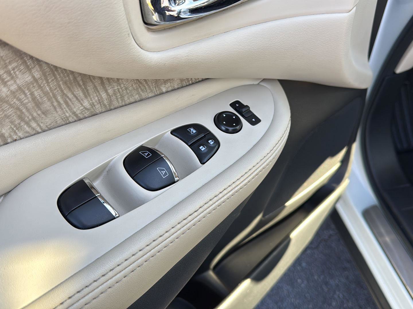 Used 2023 Nissan Murano SL w/ SL Moonroof Package image 29