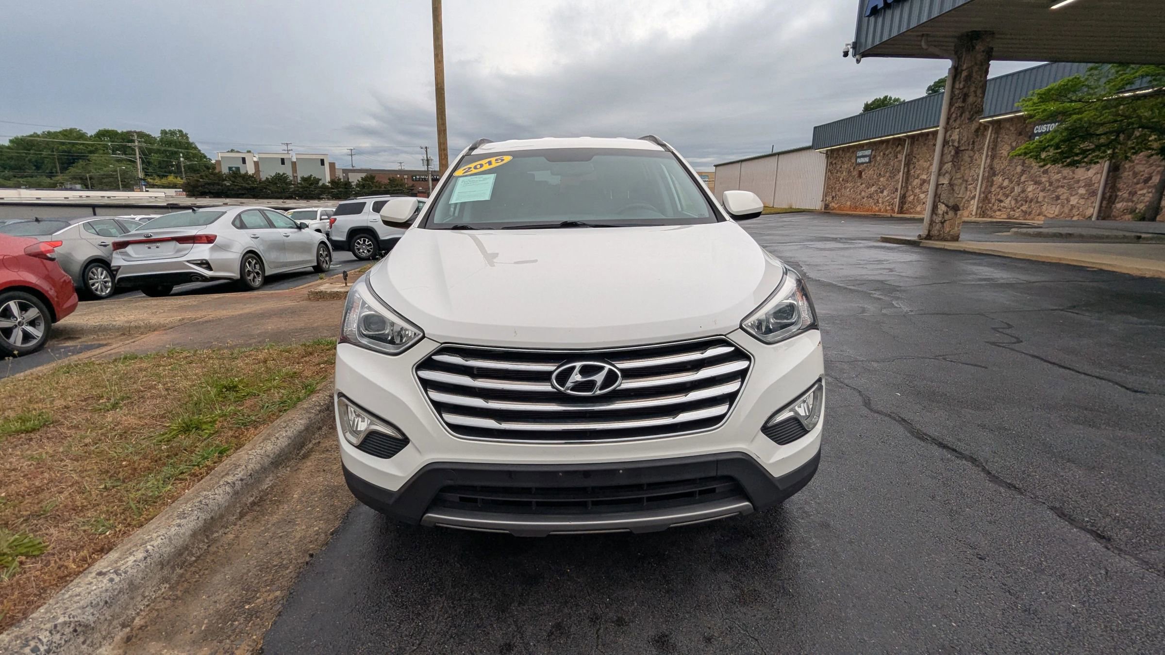 Used 2015 Hyundai Santa Fe GLS AWD/4WD image 2