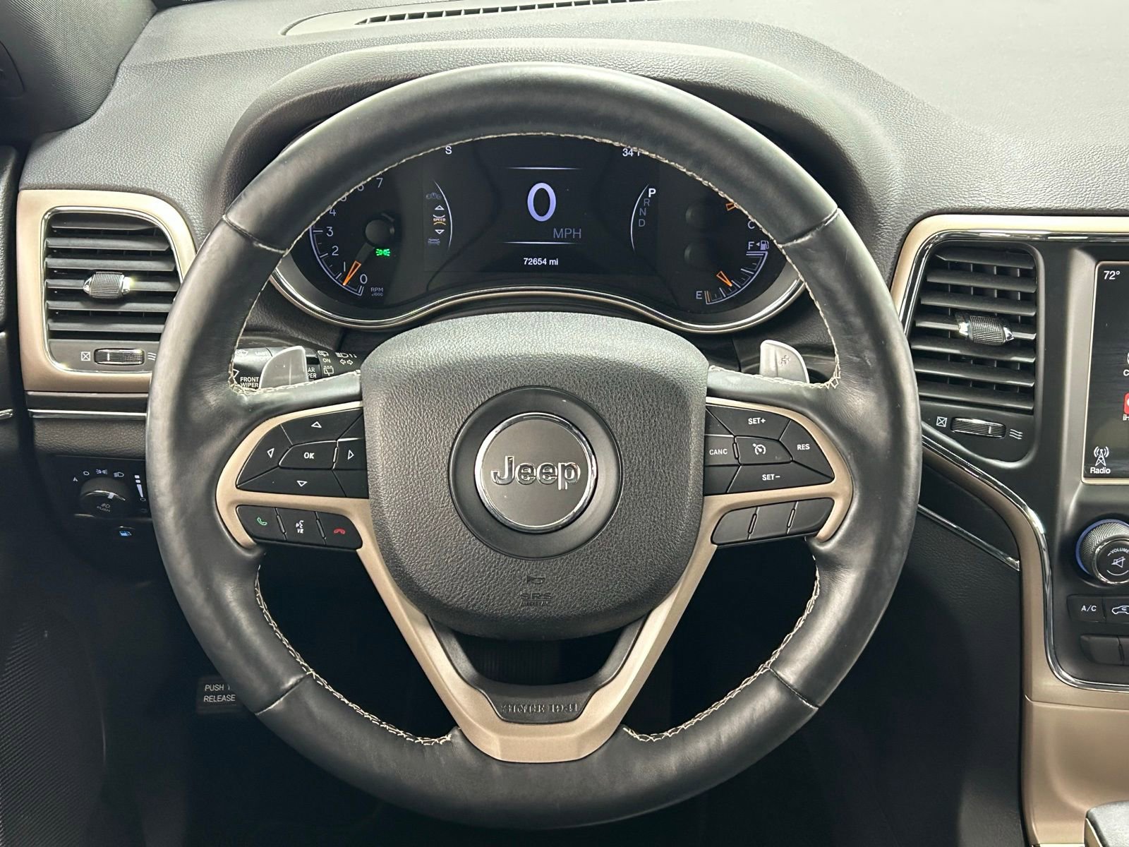 Used 2017 Jeep Grand Cherokee Limited image 12