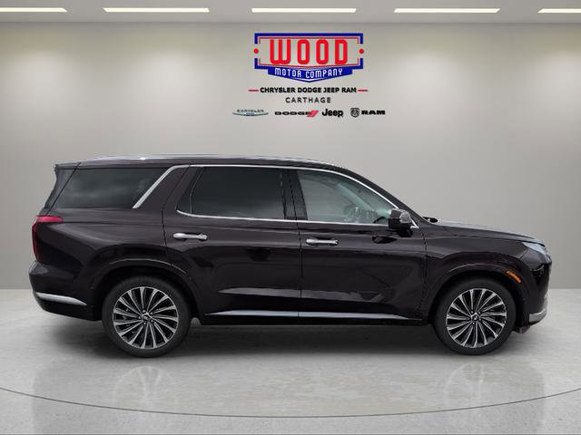 Used 2024 Hyundai Palisade Calligraphy FWD image 2