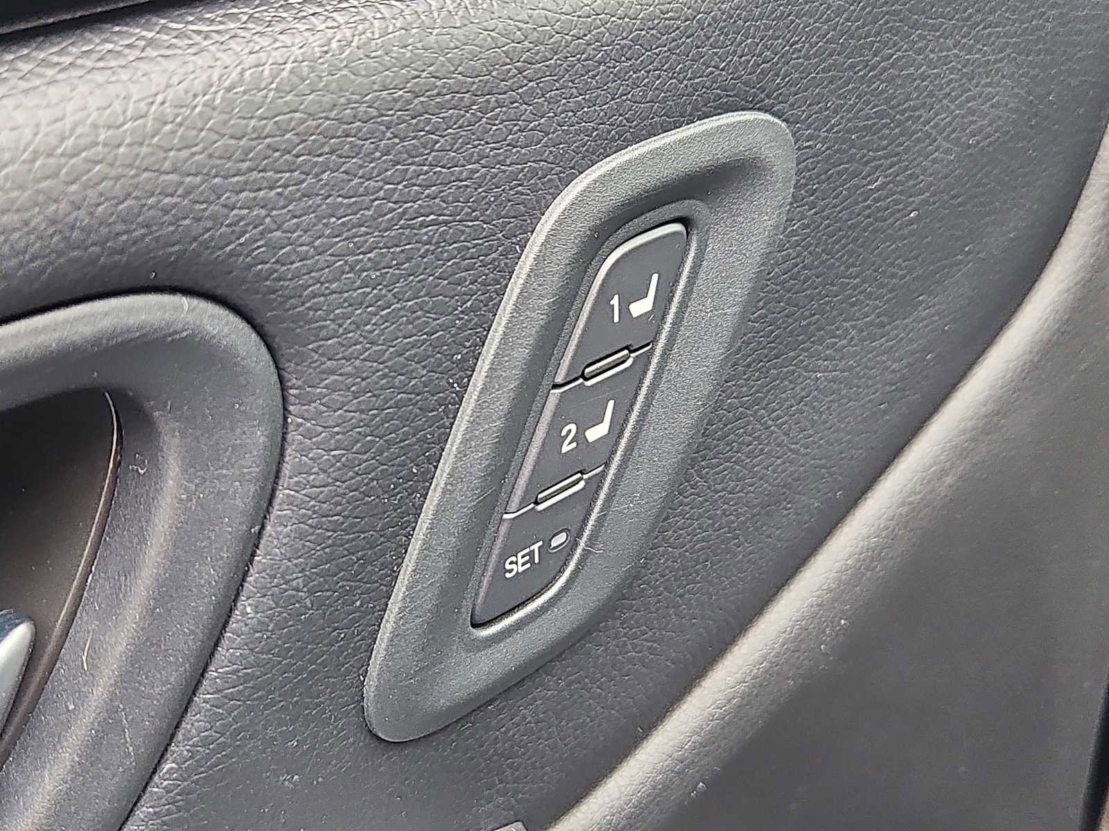 Used 2023 Honda Pilot Touring image 19