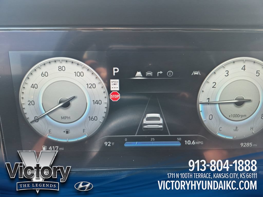 Used 2025 Hyundai Elantra Limited FWD image 15