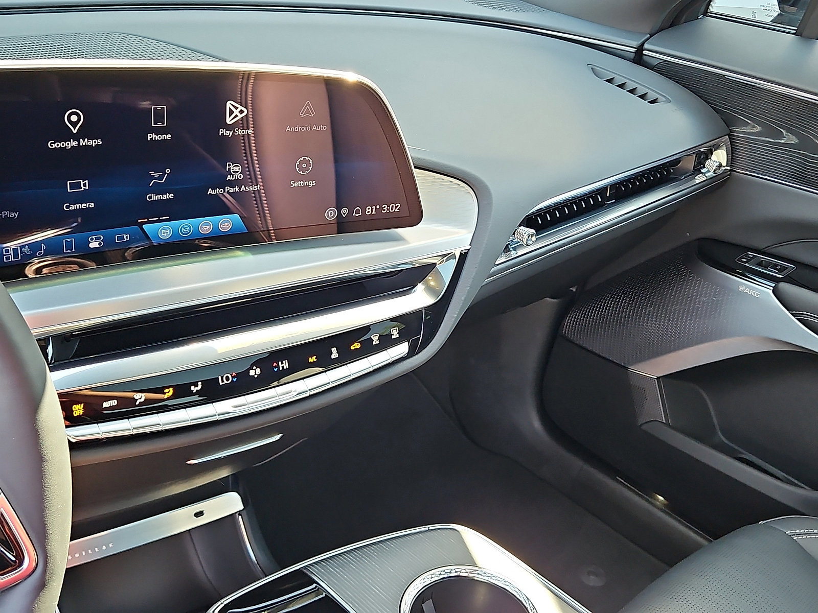 Certified 2024 Cadillac Lyriq Sport image 19