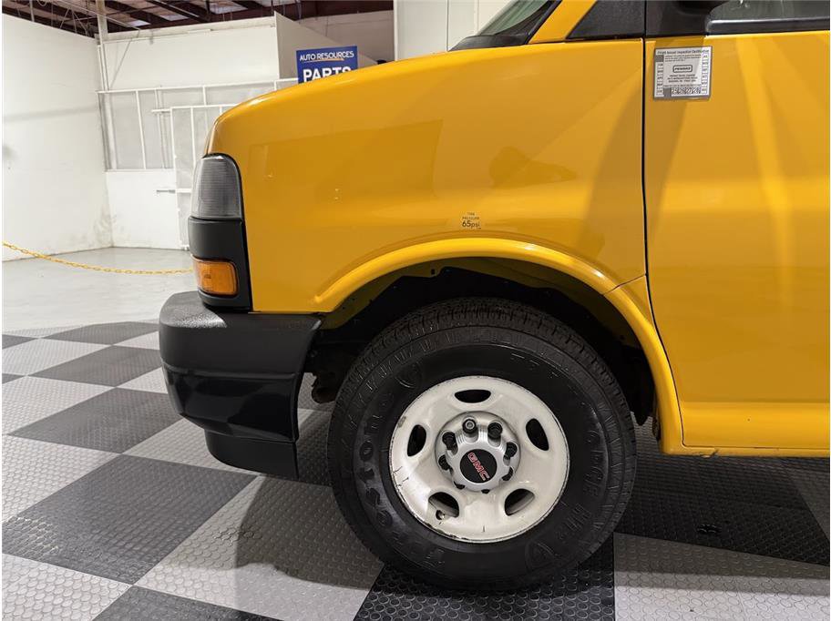 Used 2018 GMC Savana 2500 Extended w/ Driver Convenience Package image 11