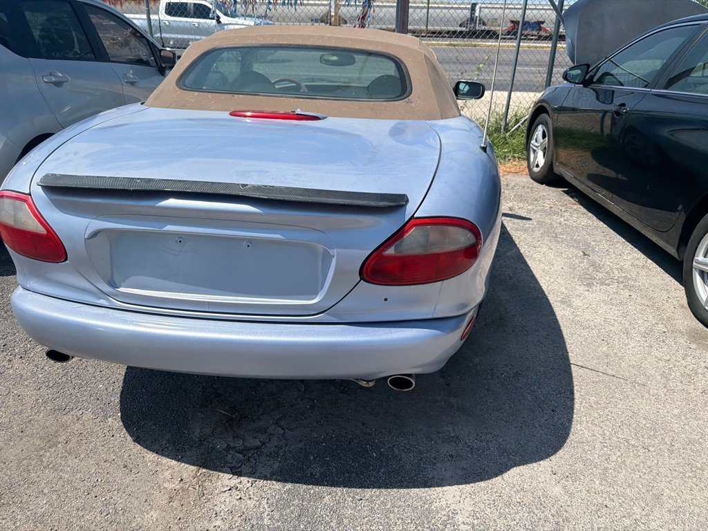 Used 2000 Jaguar XK8 Convertible RWD image 12