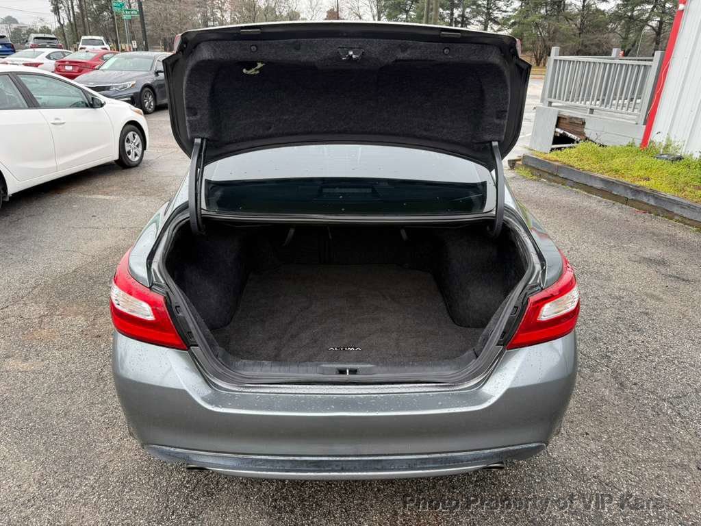 Used 2016 Nissan Altima 2.5 SR FWD image 19