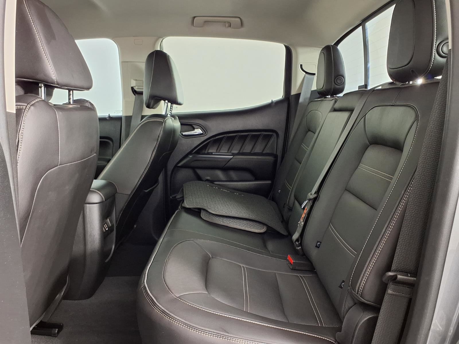 Used 2021 GMC Canyon Denali RWD image 13