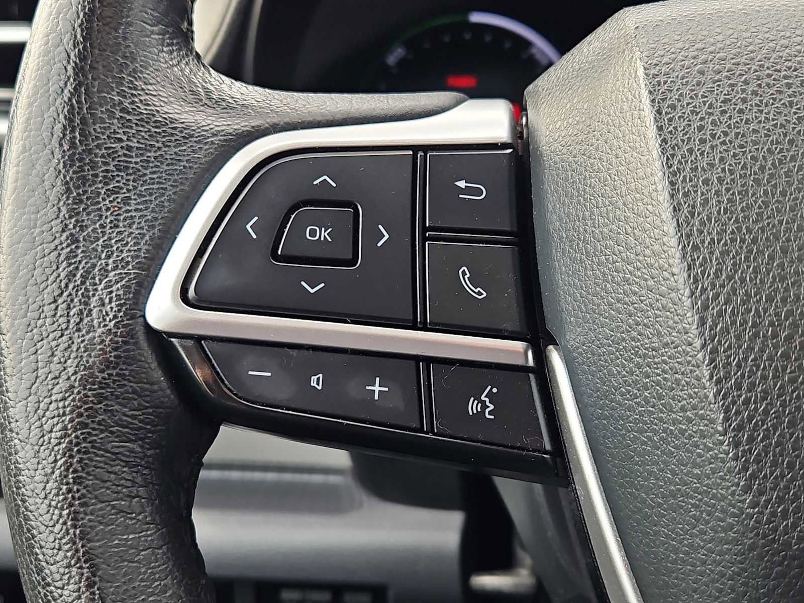 Used 2023 Toyota Sienna XLE w/ XLE Plus Package image 27